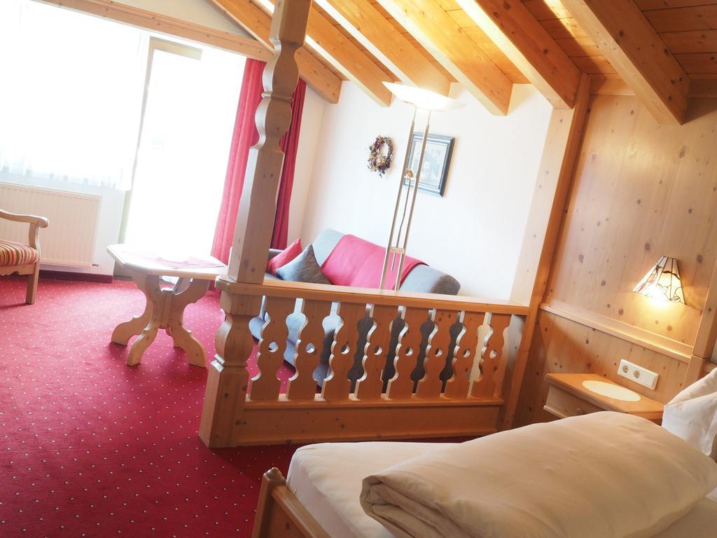 Gaestehaus Gerti Nassereith Extérieur photo